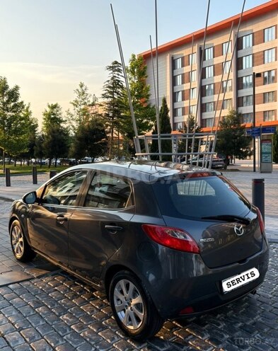 Mazda 2-7