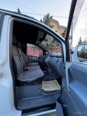 Mercedes Vito 111 CDI-14
