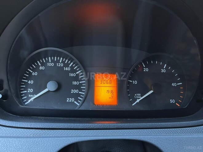 Mercedes Vito 111 CDI-19