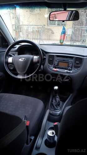 Kia Rio-2