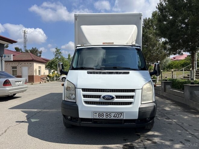 Ford Transit-1