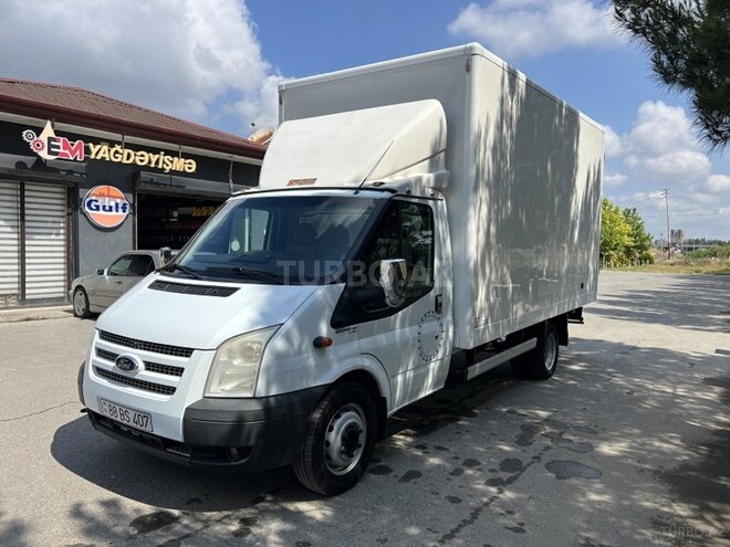 Ford Transit-2