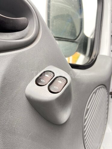 Ford Transit-15