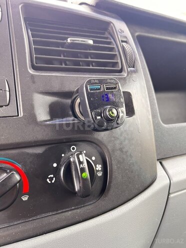Ford Transit-14