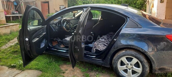 Chevrolet Cruze-6