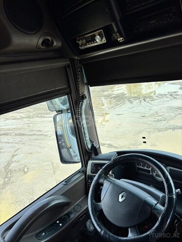 Renault Magnum-5