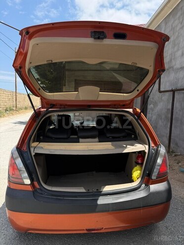 Kia Rio-10
