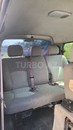 Hyundai H-1-8