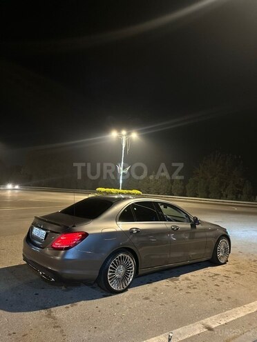 Mercedes C 220-2
