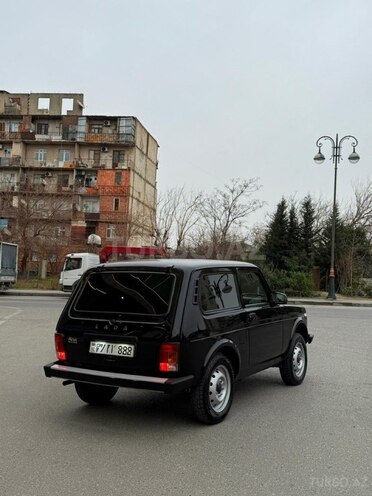 LADA (VAZ) Niva-8
