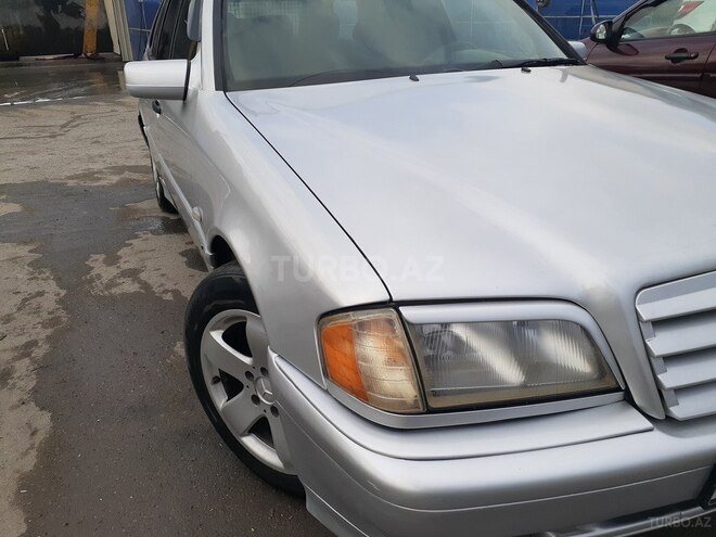Mercedes C 240-4