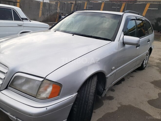 Mercedes C 240-3