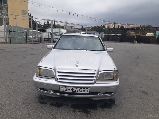 Mercedes C 240-1