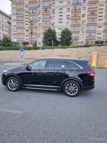 Kia Sorento-11