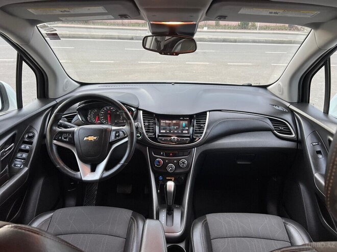 Chevrolet Trax-13