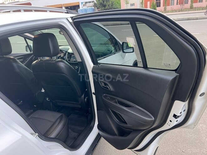 Chevrolet Trax-11