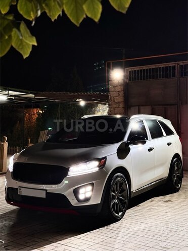 Kia Sorento-2