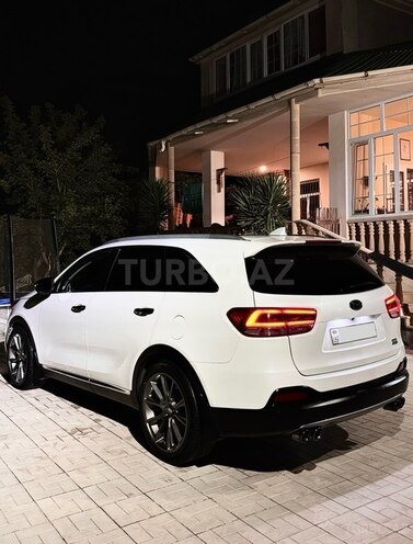 Kia Sorento-6
