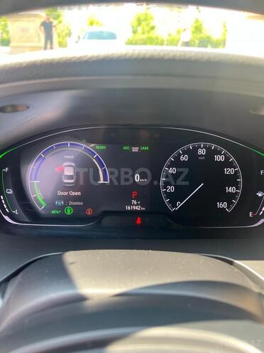 Honda Insight-12