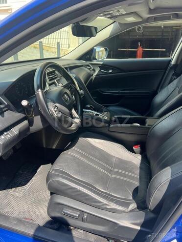Honda Insight-13