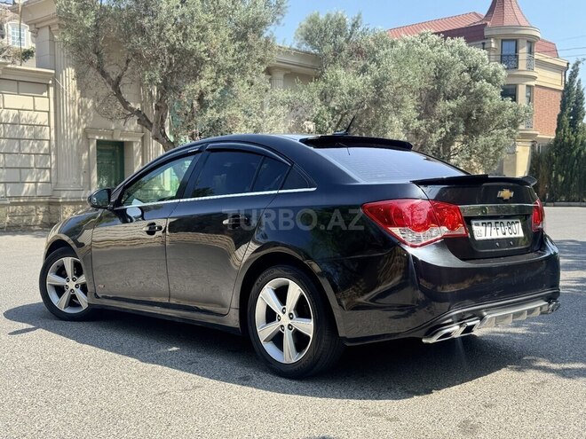 Chevrolet Cruze-4