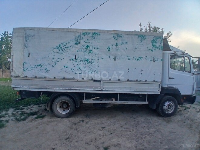Mercedes Atego 814-4