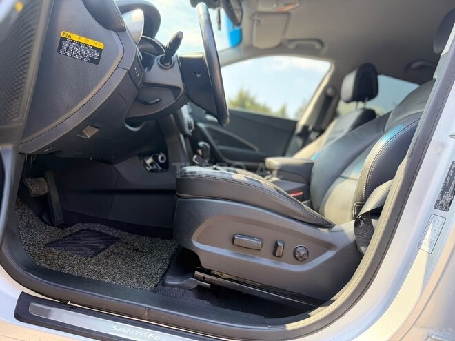 Hyundai Santa Fe-16