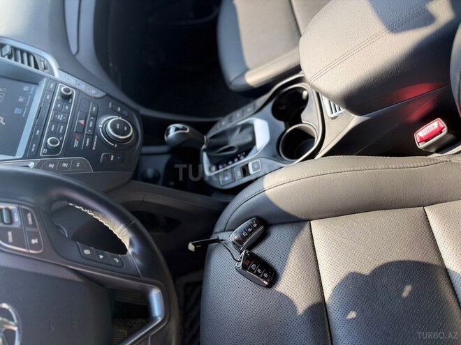Hyundai Santa Fe-17