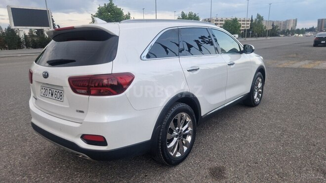 Kia Sorento-9
