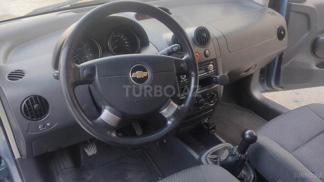 Chevrolet Kalos-7