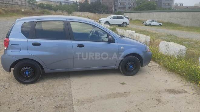 Chevrolet Kalos-15