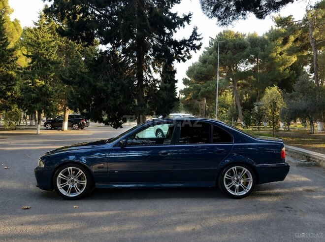 BMW 528-2