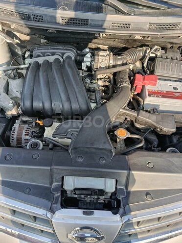 Nissan Tiida-9