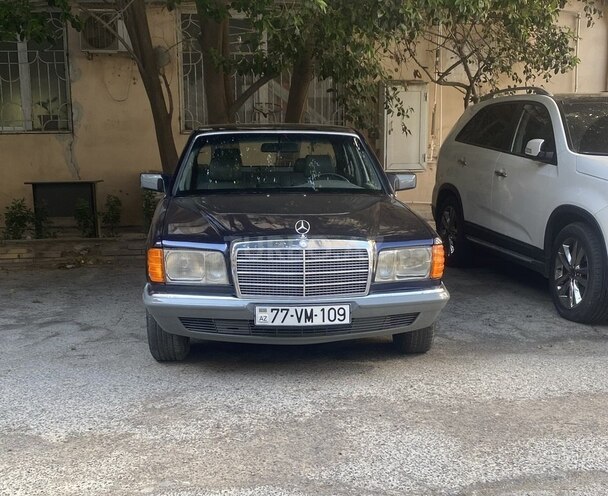 Mercedes 300 SE-3