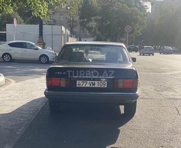 Mercedes 300 SE-5