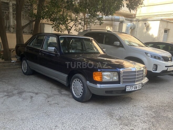 Mercedes 300 SE-1