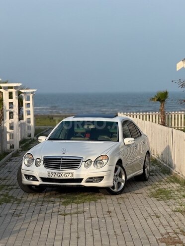 Mercedes E 200-1