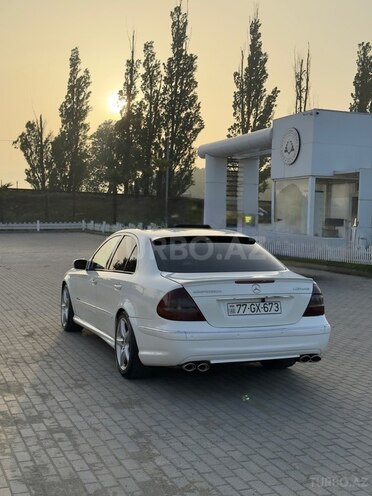 Mercedes E 200-4