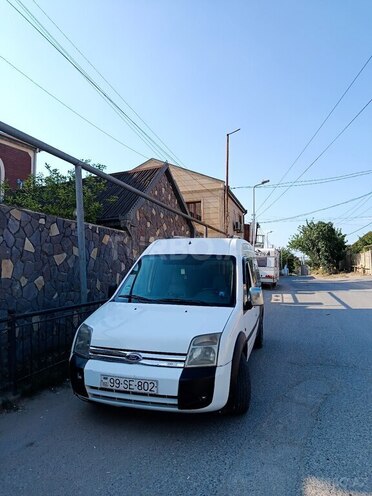 Ford Tourneo Connect-2