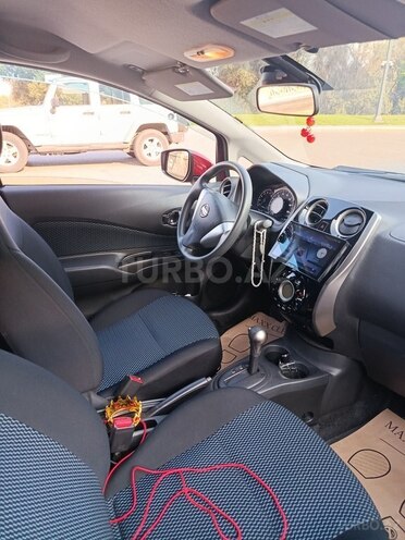 Nissan Note-5