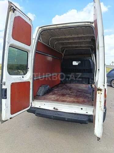 Ford Transit-6