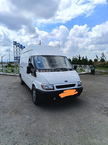 Ford Transit-12