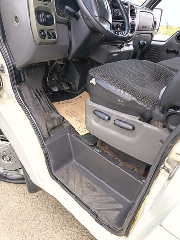 Ford Transit-13