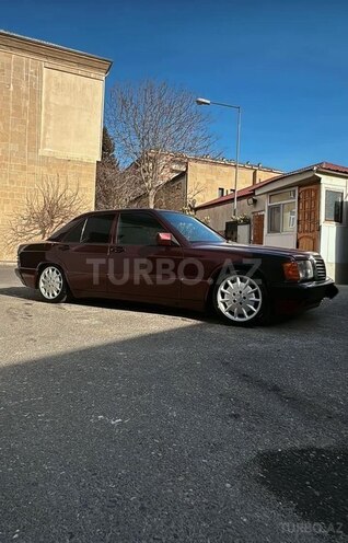 Mercedes 190-4