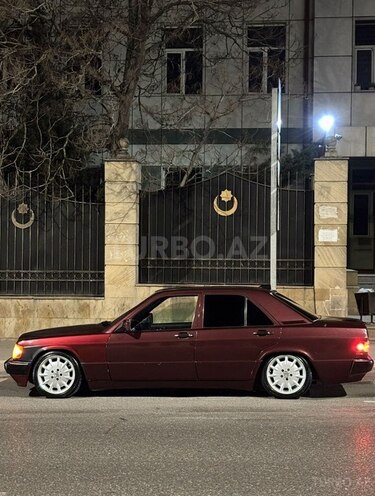 Mercedes 190-11