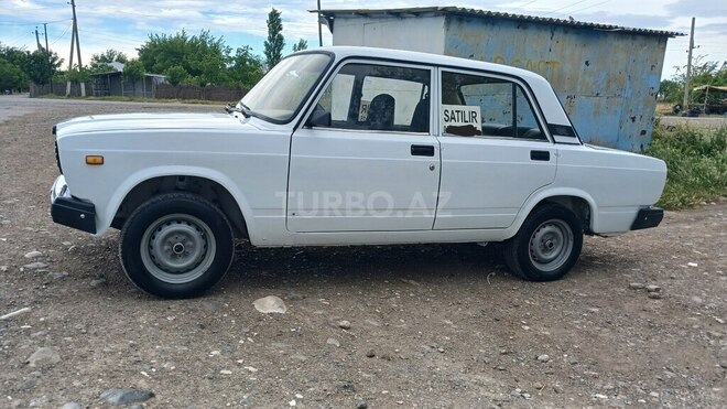 LADA (VAZ) 2107-3