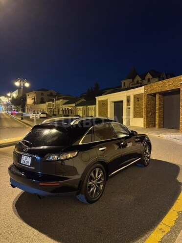 Infiniti FX35-3
