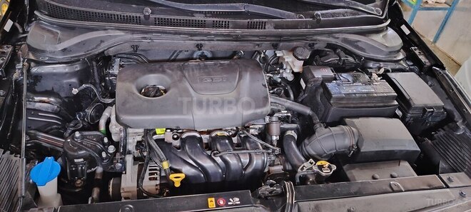 Hyundai Accent-21