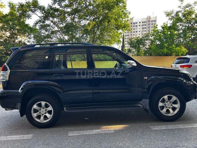 Toyota Land Cruiser Prado-3