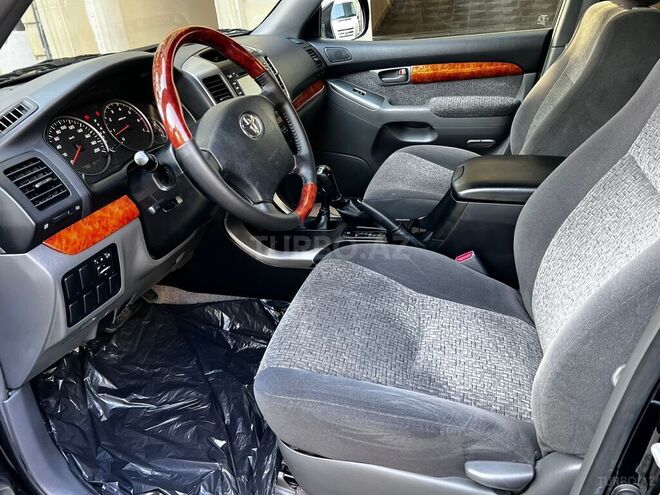 Toyota Land Cruiser Prado-8